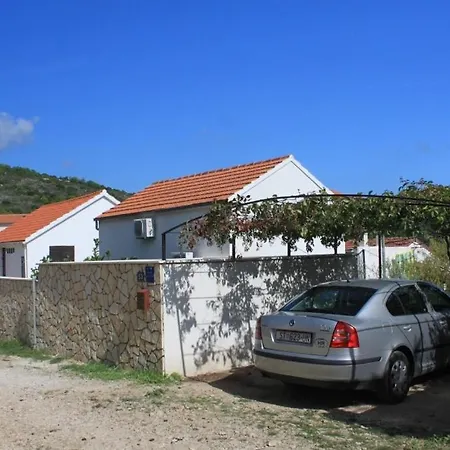 With A Parking Space Rukavac, Vis - 8848 Daire *